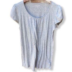 A Pea In The Pod Gray T-Shirt